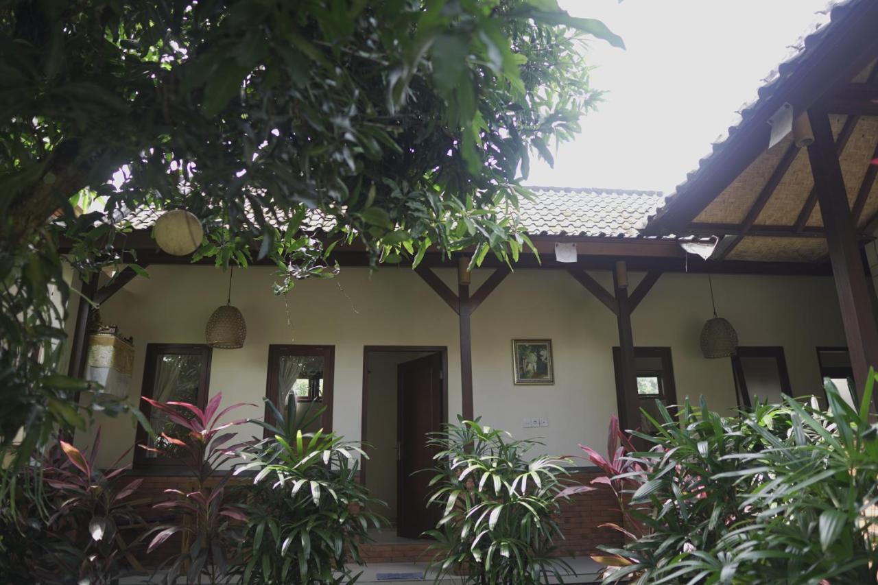 Hotel Sahadewa House Ubud Exterior foto