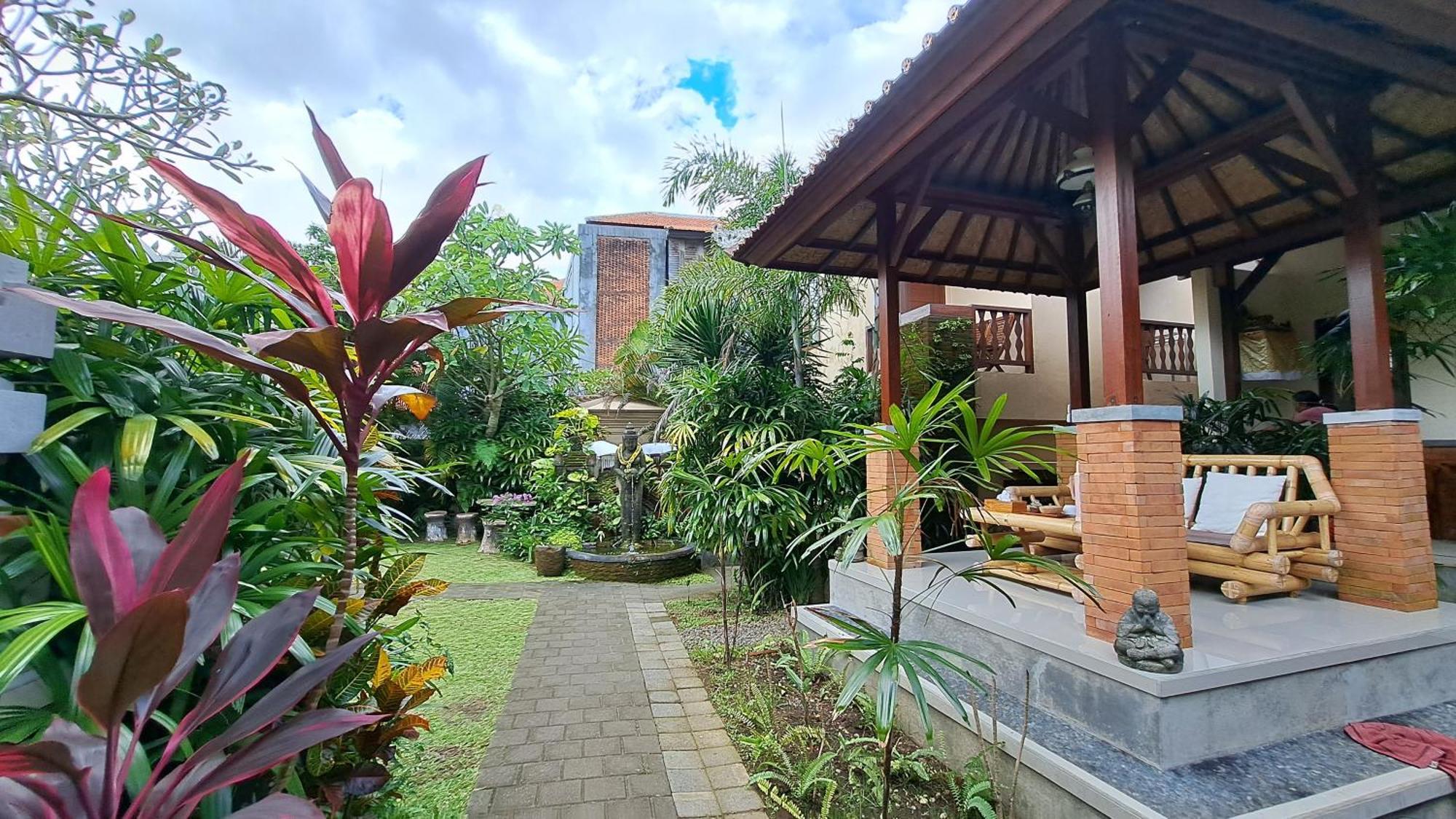 Hotel Sahadewa House Ubud Exterior foto
